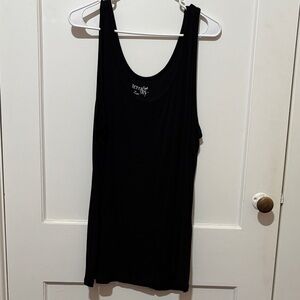 Terra & Sky Black Scoop Neck Tank